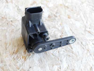 Mercedes Suspension Height Level Sensor A01054277173